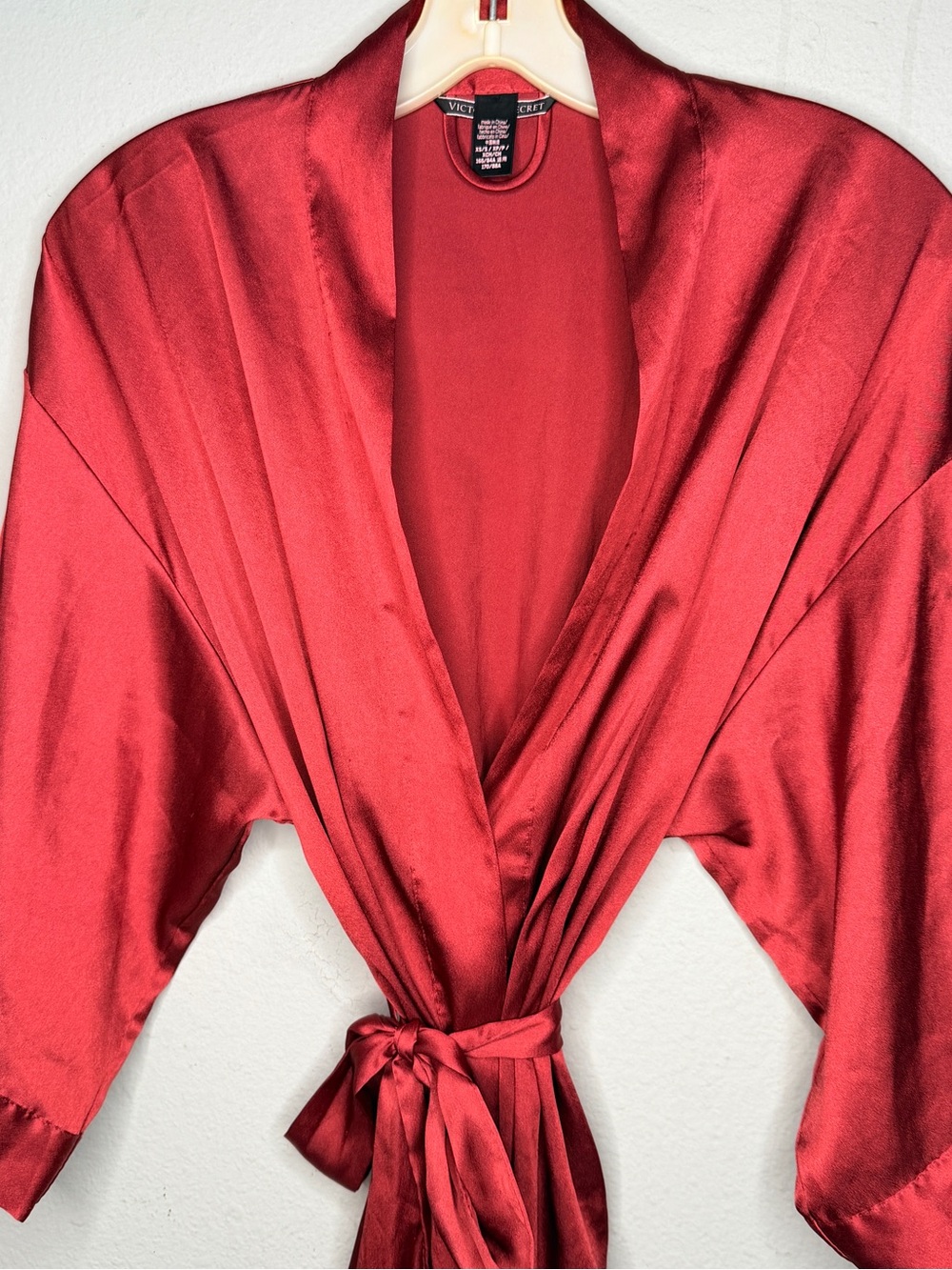 Victoria's Secret Robe - Picture 2 of 6